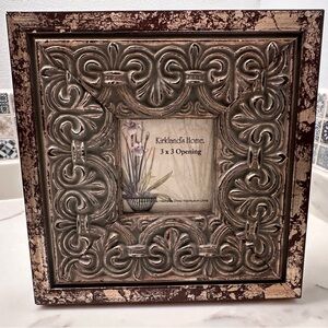Vintage Kirklands retro Victorian style picture photo frame